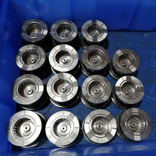 pump aerosol valve 28 410 closures mold emulsion foam vacuum closures moulds 05.jpg